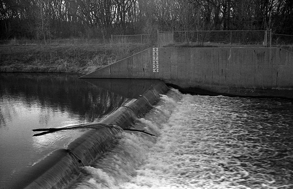 IWC Iowa Low Head Dams Reference